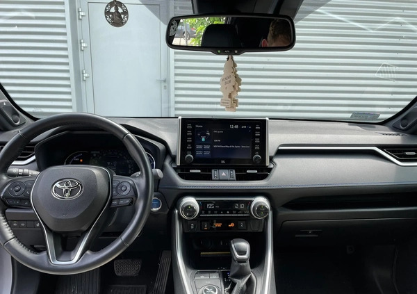 Toyota RAV4 cena 150000 przebieg: 52000, rok produkcji 2020 z Wrocław małe 92